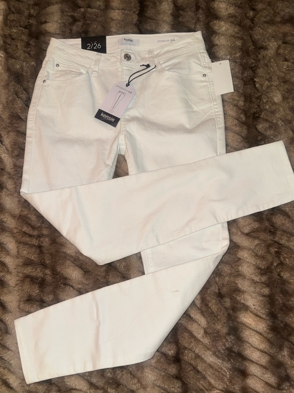 kensie White Skinny Jeans - Sleek Mid-Rise Fit